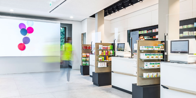 Die Offizin der ABF-Apotheke Gebhardtstrasse